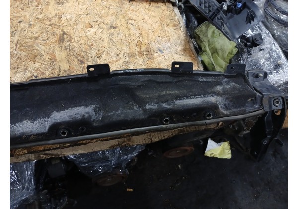 Планка під лобове скло, жабо нижнє під двірники Renault Megane III, 13-15, 668101847R, 668100004R