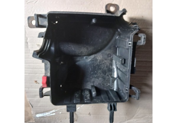 Корпус блоку запобіжників Renault Megane III,  Scenic III,  284B10002R