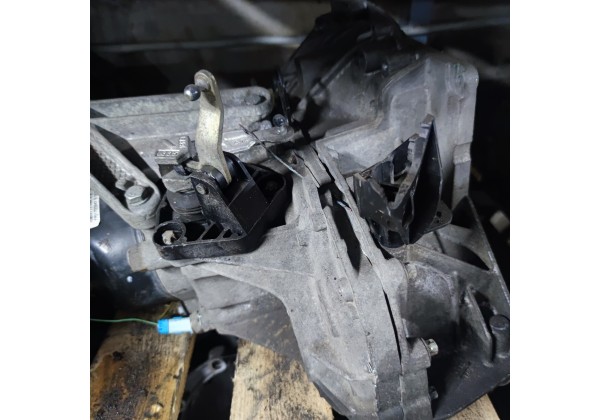 Коробка передач 1.2 бензин 16v Renault Clio 3, Modus, JH3128,ціна 200 долл