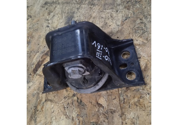 Подушка, опора двигуна права Renault Clio III, Modus, Grand Modus 1.2, 1.4, 1.6 16V, 1.5 dci, 2.0 16V, 8200140431, 8200131305, 8200281186 *