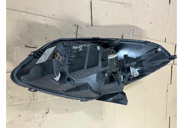 Фара права передня Renault Sandero, 08-13, 8200733877