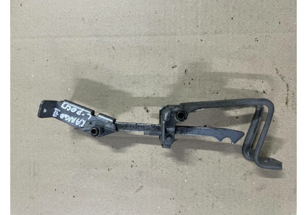Обмежувач правої / лівої задньої розпашної дверки Renault Kangoo 2, 8200497808, 8200497809