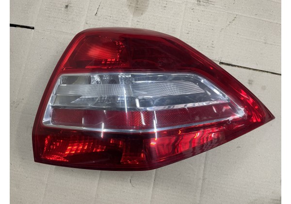 Ліхтар правий Renault Megane II 06- Седан, 8200417347
