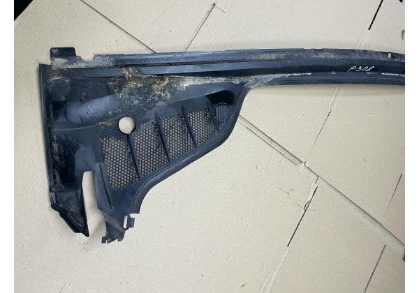 Пластик під лобове скло, жабо Peugeot 308, 2007-2013, 9673257380