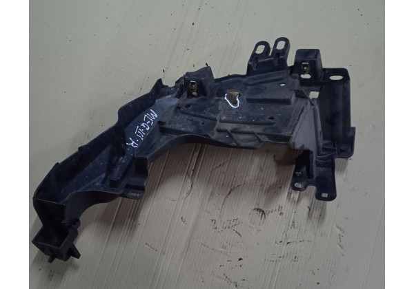 Кронштейн передньої правої фари Renault Megane 3, 09-13, 622227190R