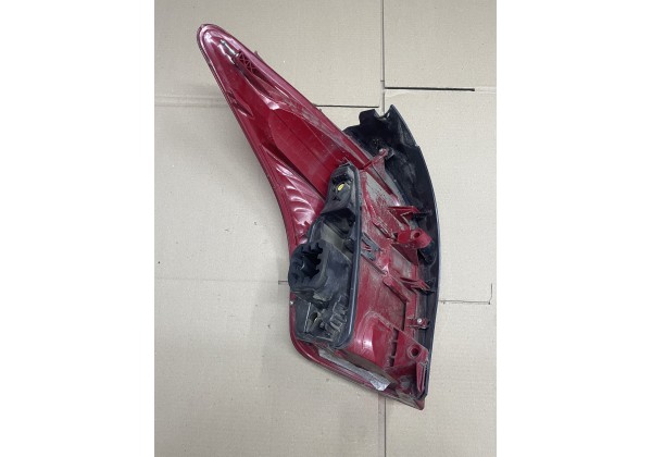 Задній правий ліхтар Peugeot 308 T7, Універсал, 96814438XT