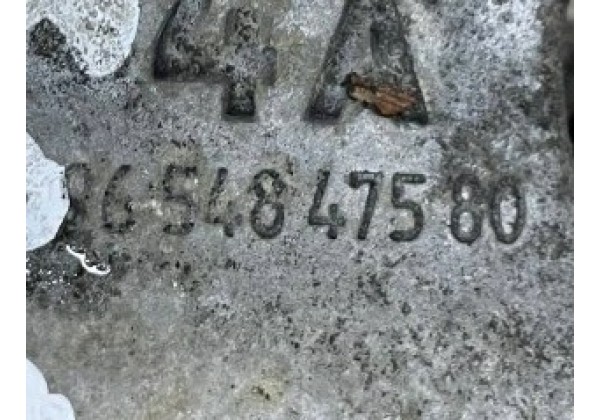 Кронштейн подушки КПП Peugeot 308, 3008, 5008, 1.6 HDi, 2.0 HDi, 1807CH, 9654847580