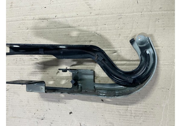 Завіс капота правий Peugeot 3008, 2009-2016, 9682598980, 791347