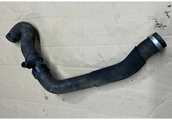 Патрубок радіатора охолодження нижній Citroen C4 Picasso, C5, 1.8 - 2.0 16V, 135203