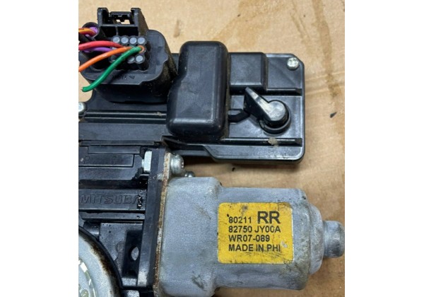 Склопідйомник задньої правої дверки електричний Renault Koleos, 08-16, 827207007R, 82750JY00A