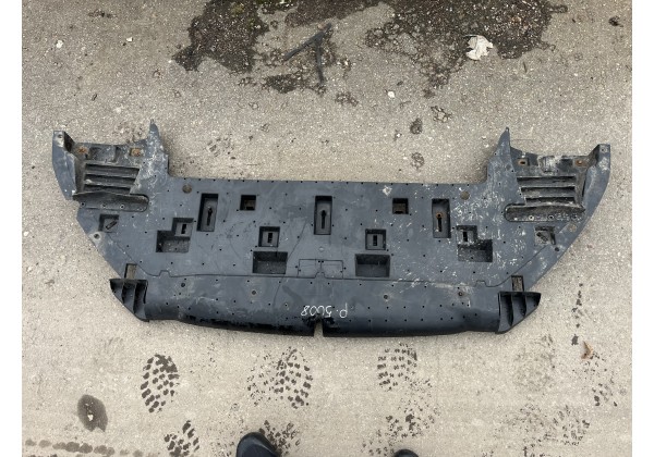 Захист переднього бампера нижній Peugeot 5008 09-16р. 9686646580