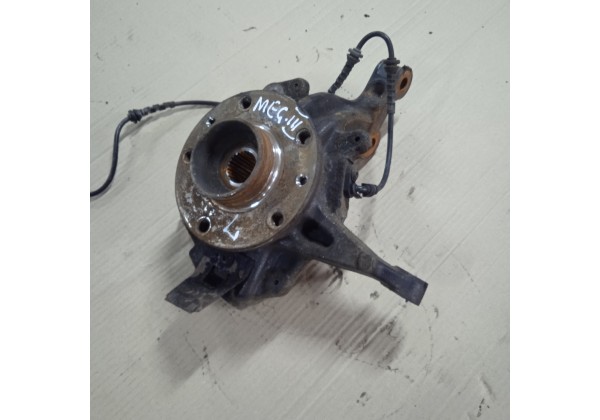Поворотний кулак лівий цапфа Renault Megane 3, Scenic 3, Fluence, 400150083R