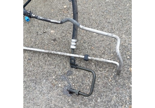 Шланг високого та низького тиску Сітроен Ксара Пікассо для 1.8 бензин, під рейку на прижимах, 401442, 401208,401209