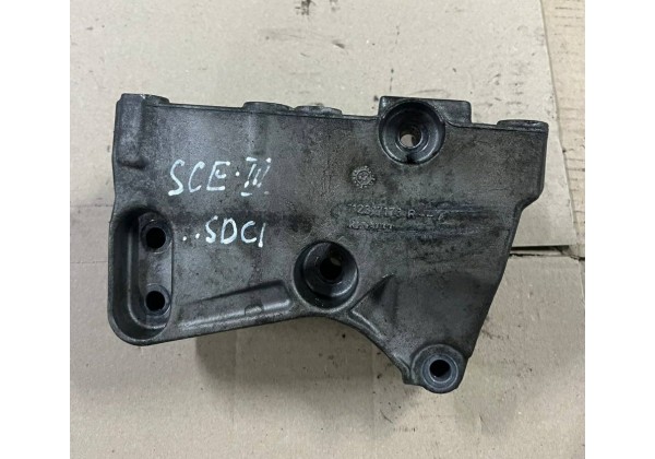 Кронштейн двигуна правий Renault Clio IV, Lodgy, Dokker, Logan II, Sandero II, Kangoo II, III, Megane III, Scenic III, Logan MSV 1.5 dci, 112317173R