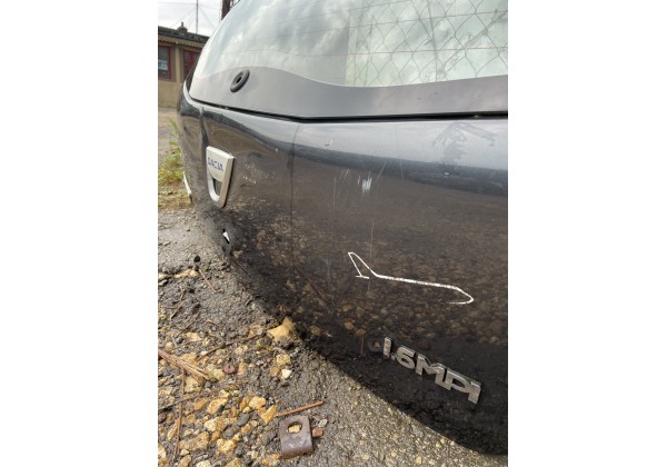 Кришка багажника, Dacia Sandero I