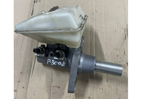 Головний гальмівний циліндр Citroen C4 Grand Picasso, Berlingo 2, DS5, Peugeot 3008, 5008, Partner 2, 4601T1, 4635C2, 03355815253, 9654002180