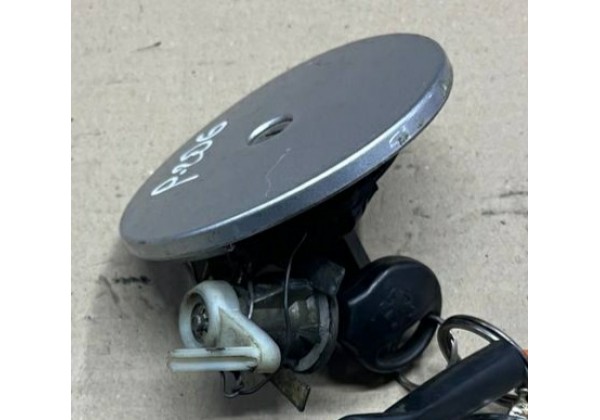 Кришка бензобака з ключем Peugeot 206, 9628582180, 9639426610, 1508K2, 1508C1