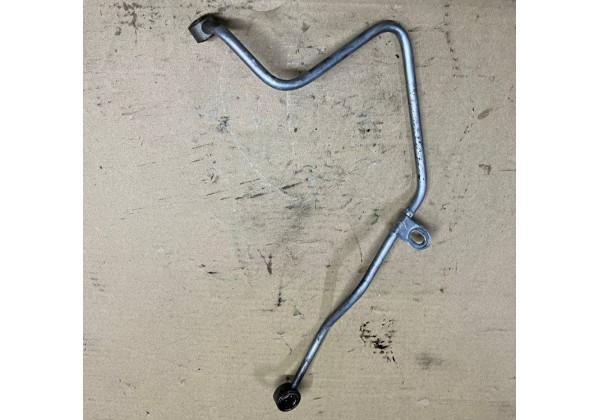 Трубка подачі мастила в турбіну Renault Captur, Clio 4, Dokker, Lodgy, Logan 2, Megane 3, Sandero 2, 0.9-1.2TCe, 151921134R