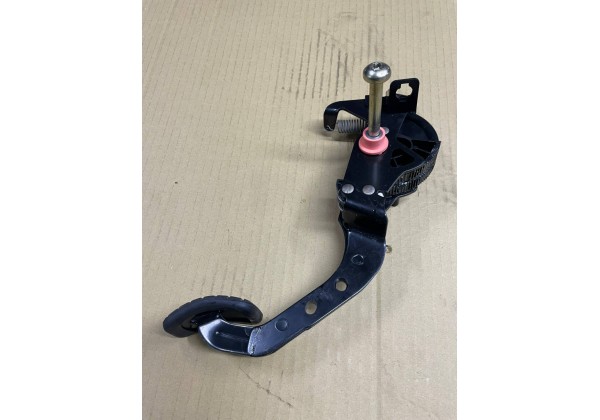 Педаль зчеплення Renault Clio II, Symbol II, Kangoo, 8200060841, 7700415719, 7700430730