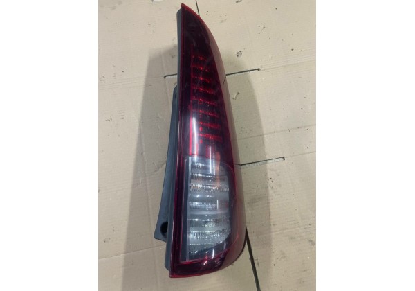 Ліхтар задній правий Renault Espace 4, 8200394724