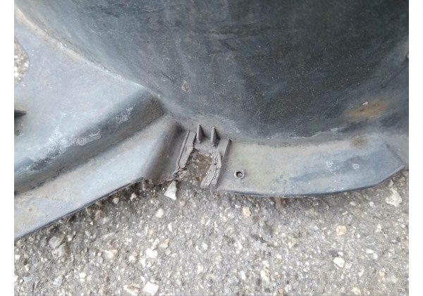 Підкрилок передній правий Citroen C4, 04-11, 9681375580