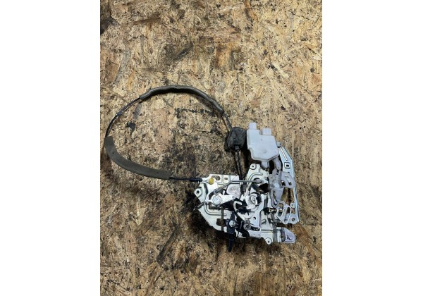 Механізм замка правої здвіжної дверки Renault Master 3, 8200766631, 826703236R