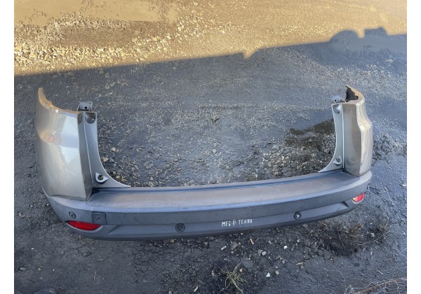 Задній бампер з парктроніками Renault Megane III Універсал, TEHNK