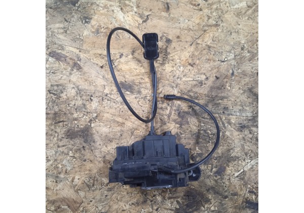 Замок лівої передньої дверки Renault Clio 3, купе, 4контакта, 05-09