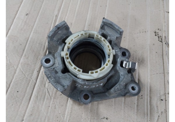 Кронштейн вакуумного підсилювача гальм Renault Megane 2, Kangoo 2, 8200461030