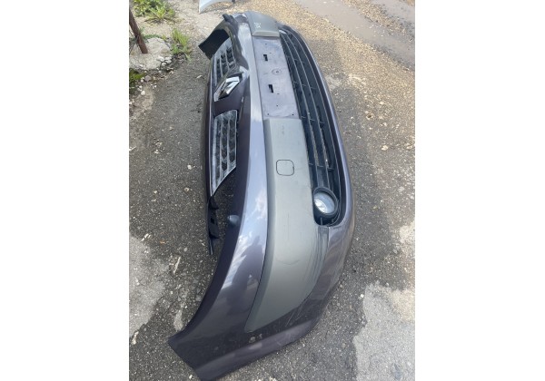 Бампер передній Renault Scenic II -06, Дорестайл, Під омивач фар