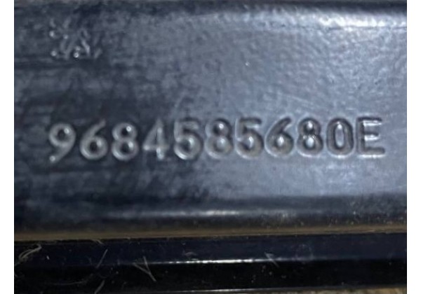 Направляюча лівої зсувної дверки середня Citroen Berlingo 2, Peugeot Partner 2, 9684585680