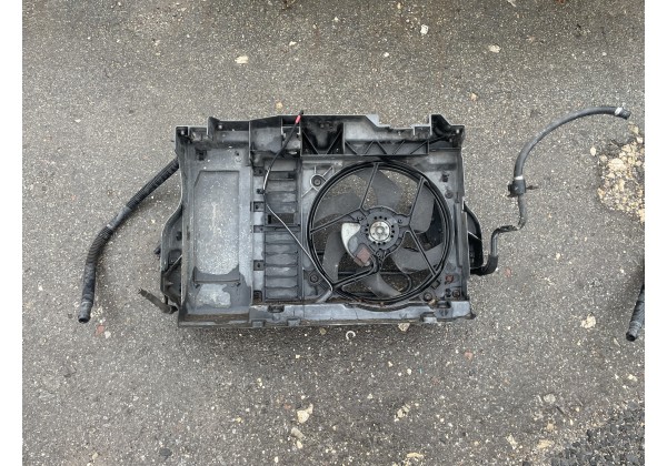 Вентилятор радіатора з дифузором Peugeot 407, Citroen C5 I, II, 9656849780, 1253N8, 1253T3, 1253R9, 1253L5, 1253L6