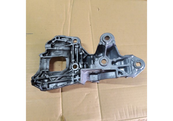 Кронштейн генератора Renault 1.5 Blue DCi, Euro-6, 117105158R