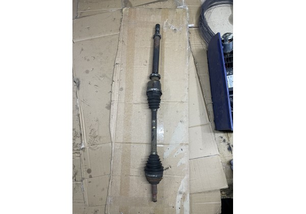 Піввісь права, 23/26 шліцов Renault Megane II, 8200379235, 8200264665