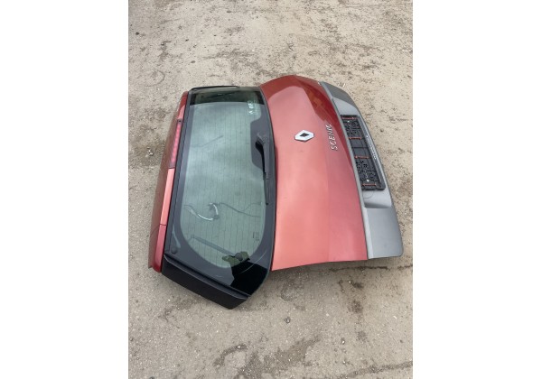 Кришка багажника (Ляда) Renault Scenic II, з відкривним склом, TEB76