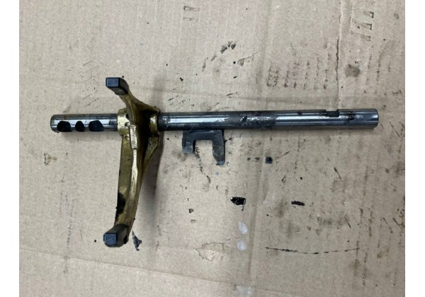 Вилка вмикання 3-4 передач Renault Clio 3, Logan, Sandero, JH1053, 8200425103