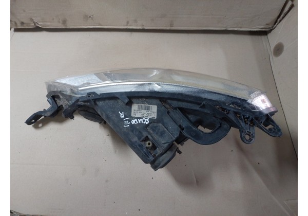 Фара передня права Citroen Jumpy 2, Peugeot Expert 2, Fiat Scudo 2, 1401367980, 89902604