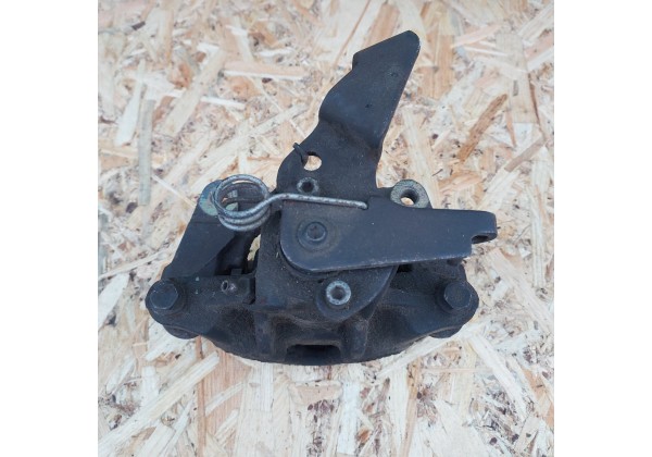 Супорт задній правий Renault Master 2, Movano, R-16, система Bosch, 7711368827 *