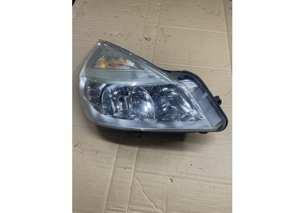 Фара права Renault Espace IV 06-12 (Рестайлінг), 8200394704