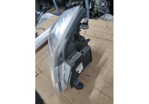 Фара права Renault Vel Satis,ксенон,8200014358