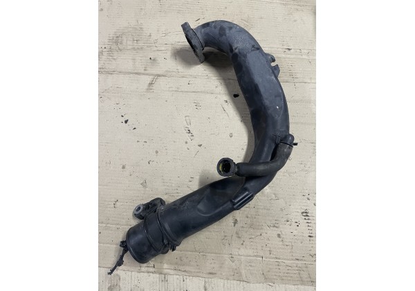 Патрубок інтеркулера від кпф до турбіни Renault Megane III 09-16, 8200645723