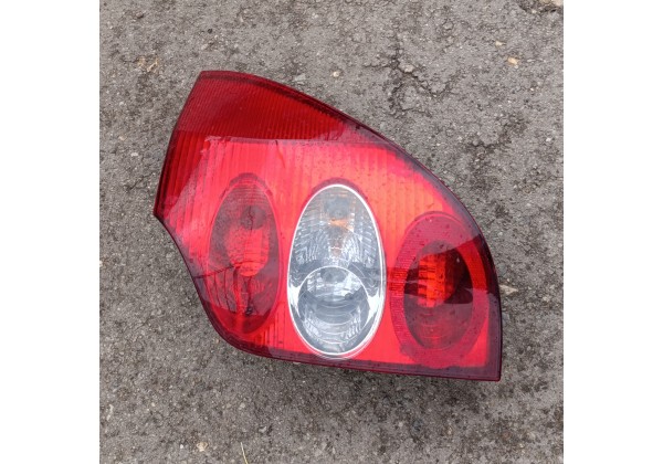 Ліхтар задній правий Renault Laguna II SW, 8200002472