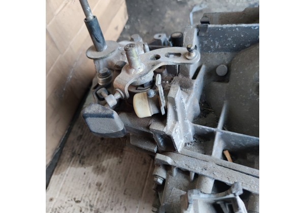 Коробка передач 2.2 HDI, Peugeot 406,20LM02