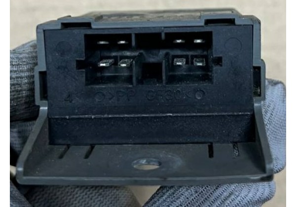 Блок керування склопідйомниками Renault Espace 3, Master 2, Trafic 2, 7700822928