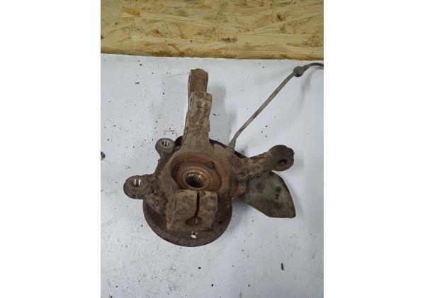 Цапфа передня права Renault Twingo 2, 8200663593