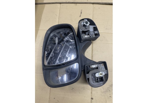 Зеркало ліве електричне Renault Trafic II, 7701473245