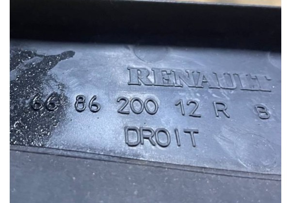 Пильник переднього правого крила Renault Laguna 3, 668620012R