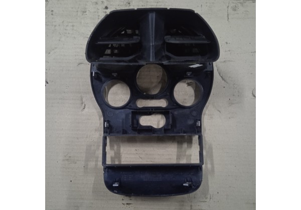 Накладка передньої панелі Renault Modus, 8200327060, 8200327062, 8200379423, 8200379424, 8200328029, 8200354499, 8200513898 *