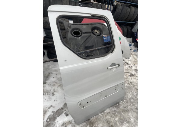 Дверка зсувна права Partner II, Berlingo II