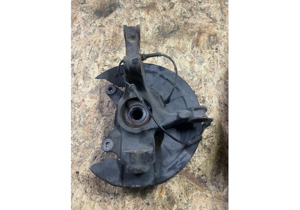 Цапфа, поворотний кулак правий Renault Laguna 3, 1.5 DCi, 400140024R, 402020001R
